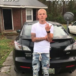 Meet your Posher, Quinton